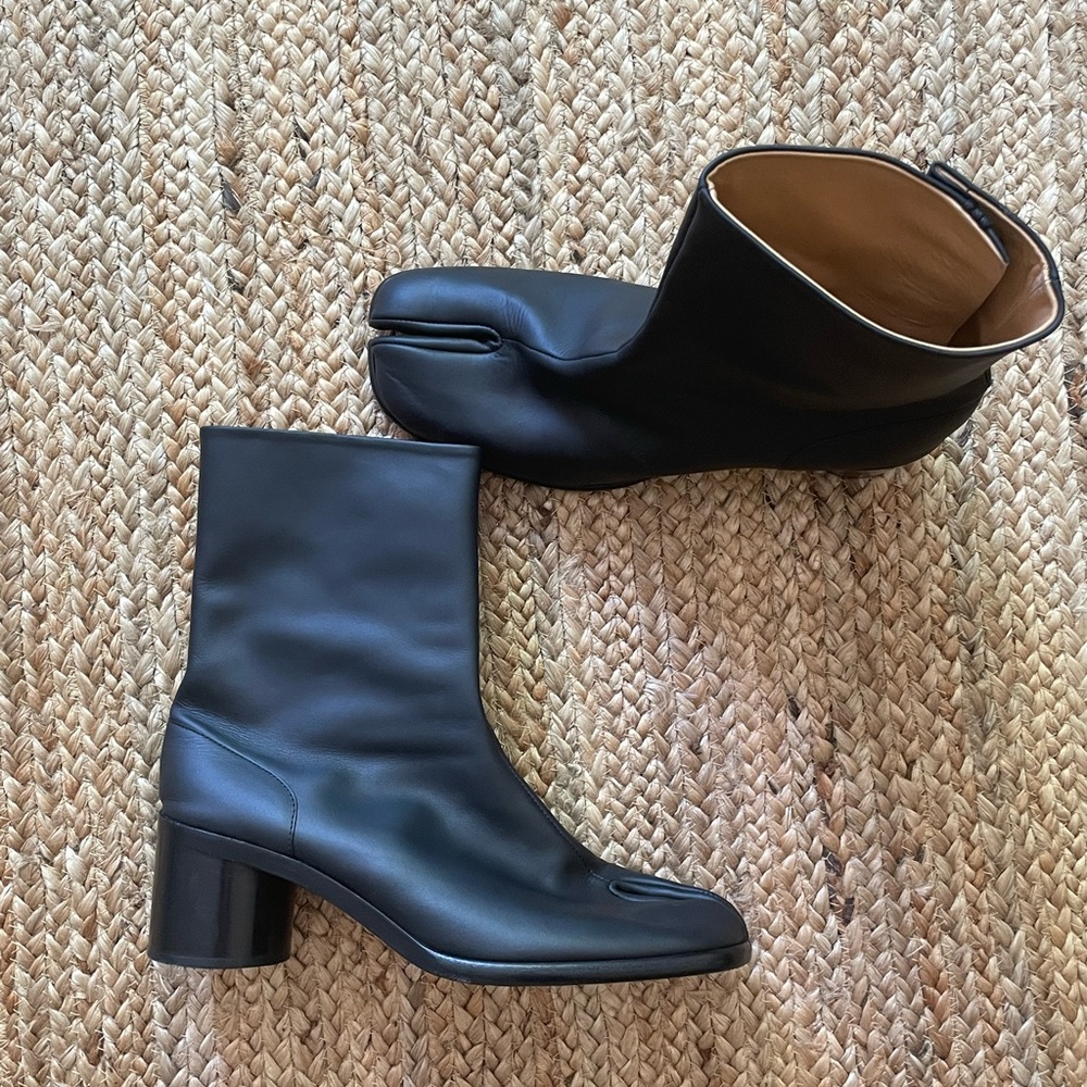 Maison Margiela Black Leather Tabi boots size 44